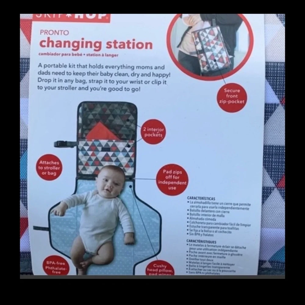 Skip Hop Pronto Baby Changing Station Portable Wristlet Triangle pattern